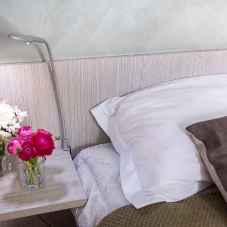 Dharma Boutique Hotel & Spa โรม ภายนอก รูปภาพ