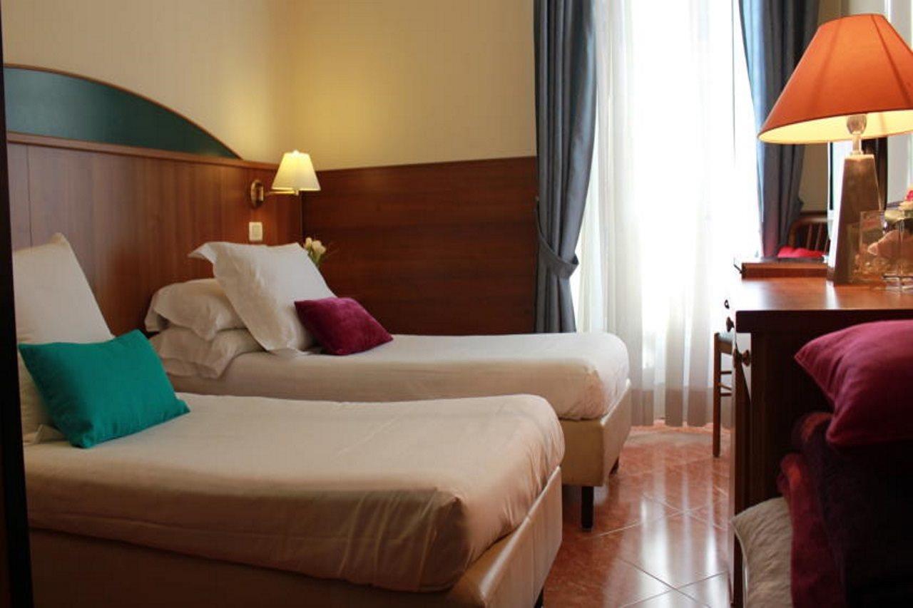 Dharma Boutique Hotel & Spa โรม ภายนอก รูปภาพ
