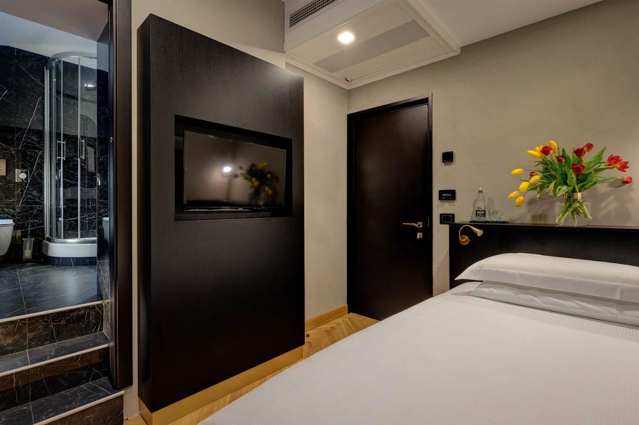 Dharma Boutique Hotel & Spa โรม ภายนอก รูปภาพ